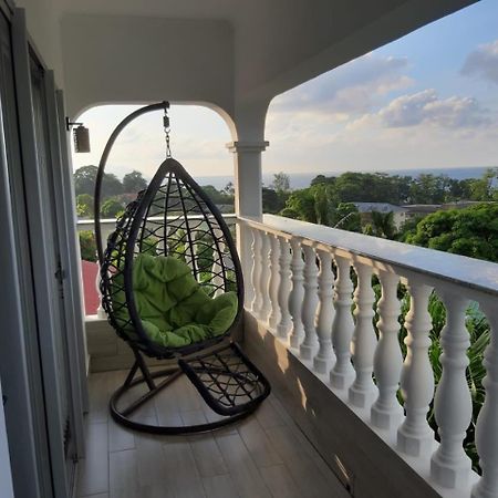 360 Degrees Villa ヴィクトリア エクステリア 写真
