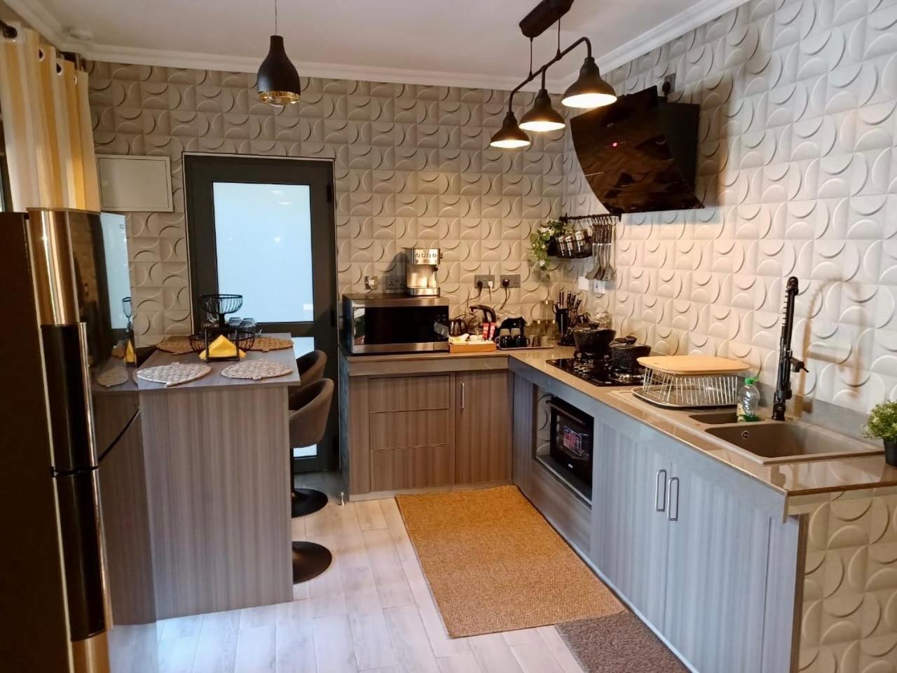 360 Degrees Villa ヴィクトリア エクステリア 写真